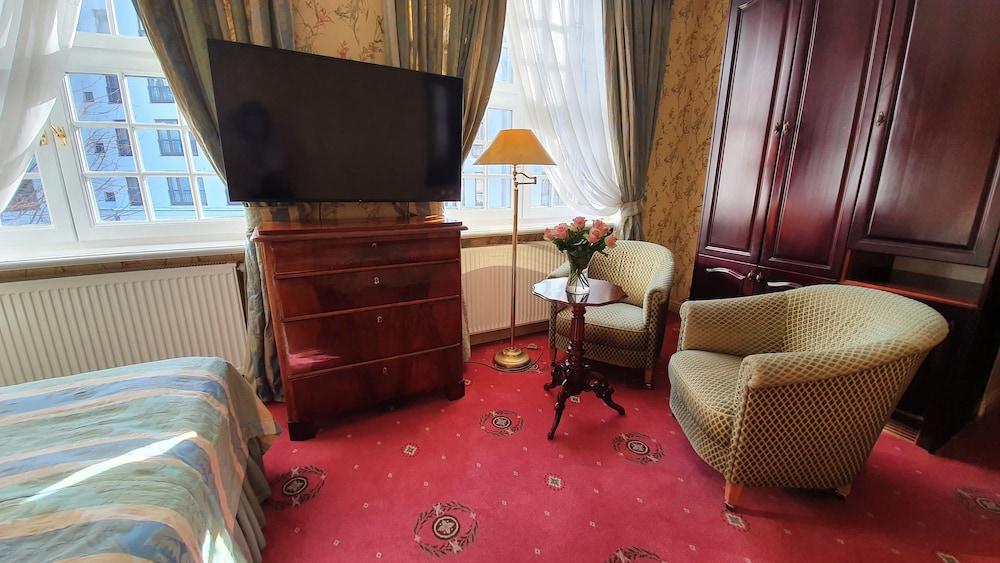Podewils Old Town Hotell