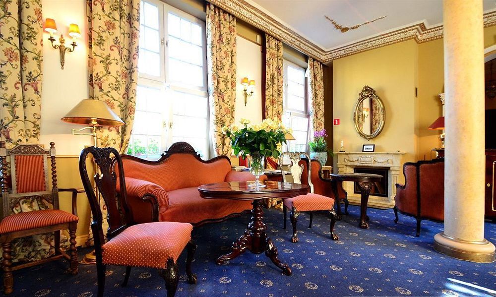 Hotell Podewils Old Town 5*